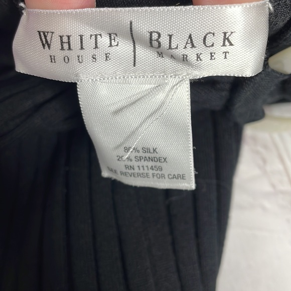 White House Black Market Top - Picture 3 of 4